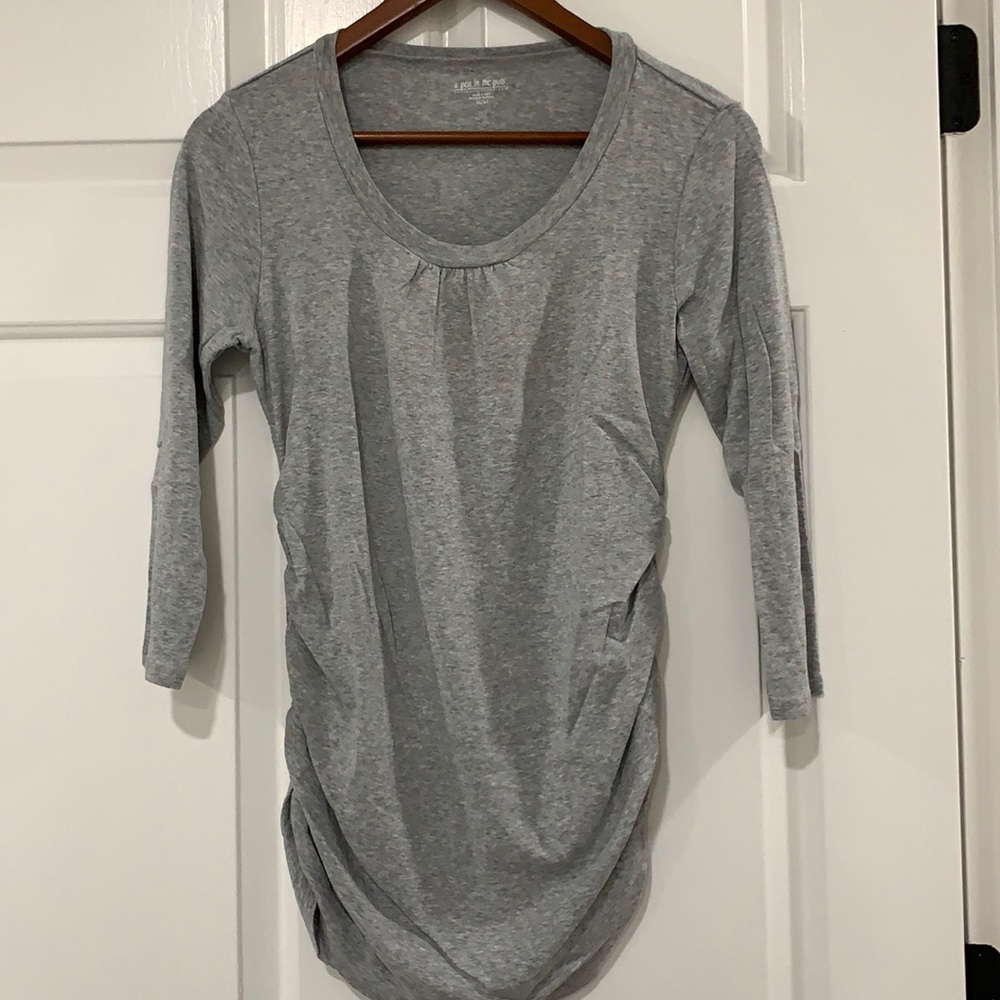 A pea in a Pod New without tags Maternity 3/4 Shirt
